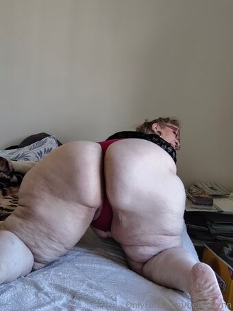 bertaxlynn Голи Изтичания OnlyFans Снимки 10