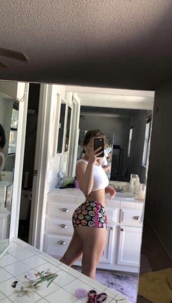 bigbootibella Голи Изтичания OnlyFans Снимки 1