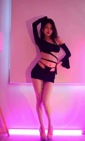 BJ Seoa Голи Изтичания OnlyFans Снимки 3