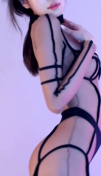 BJ Seoa Голи Изтичания OnlyFans Снимки 7