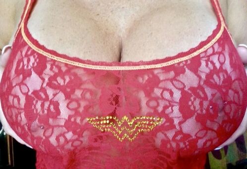 BombshellJanell Голи Изтичания OnlyFans Снимки 1