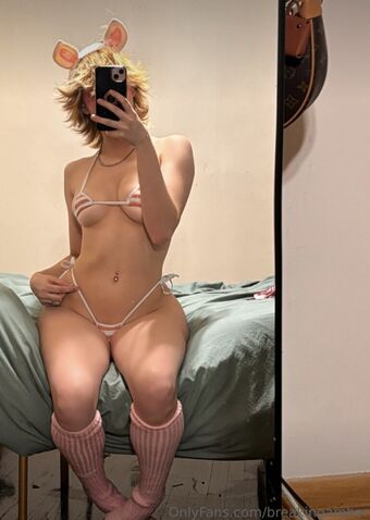 Breaking Amber Голи Изтичания OnlyFans Снимки 15