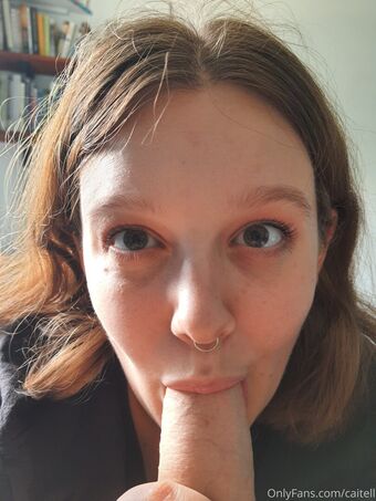 caitell Голи Изтичания OnlyFans Снимки 30