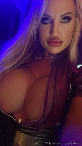 Caleatoxic Голи Изтичания OnlyFans Снимки 48