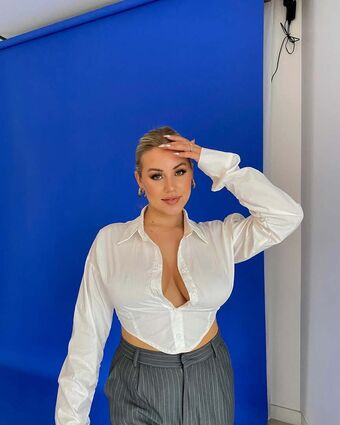 Casee Brimblecombe Голи Изтичания OnlyFans Снимки 18