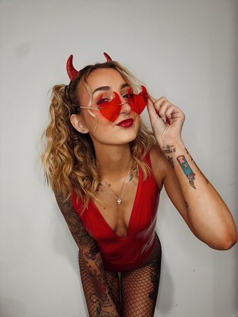Cecelane Голи Изтичания OnlyFans Снимки 11