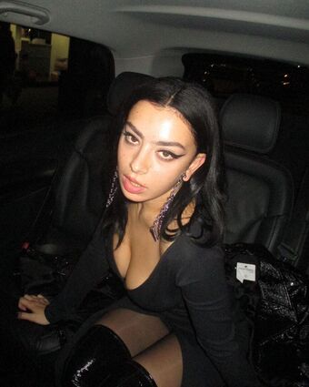 Charli-xcx