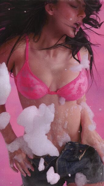 Charli-xcx