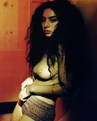 Charli-xcx