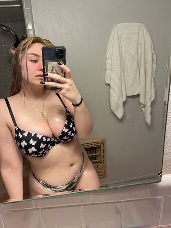 cherrybae Голи Изтичания OnlyFans Снимки 4