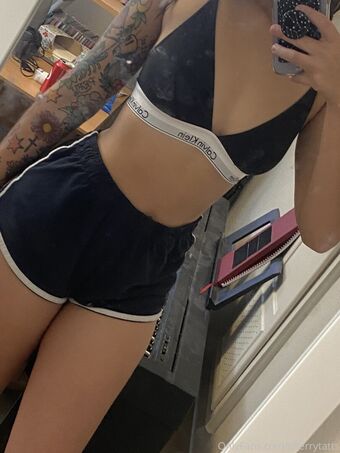cherrytatts Голи Изтичания OnlyFans Снимки 3
