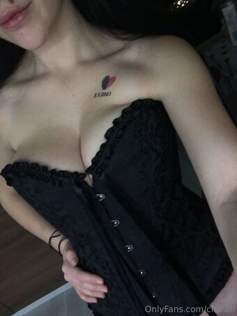 clairah Голи Изтичания OnlyFans Снимки 1
