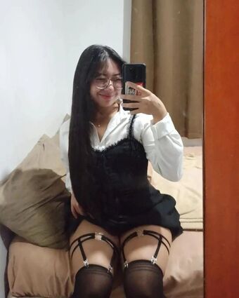 Cleomargarette Голи Изтичания OnlyFans Снимки 12