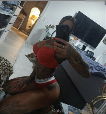 Coco Aliyah Голи Изтичания OnlyFans Снимки 6