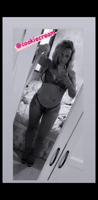 Cookiecream Голи Изтичания OnlyFans Снимки 2
