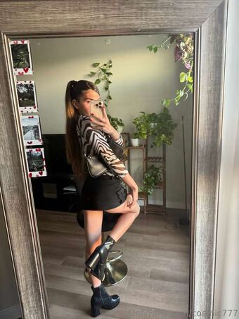 Cosmic Голи Изтичания OnlyFans Снимки 12