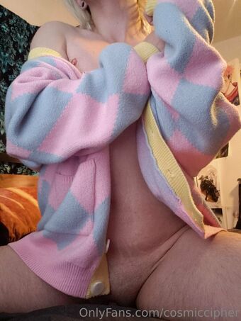 cosmiccipher Голи Изтичания OnlyFans Снимки 2