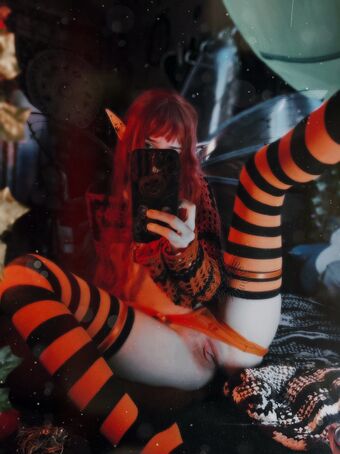 Cryptidelf Голи Изтичания OnlyFans Снимки 3