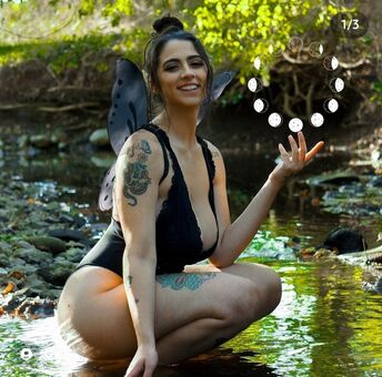 Danarhakos Голи Изтичания OnlyFans Снимки 3