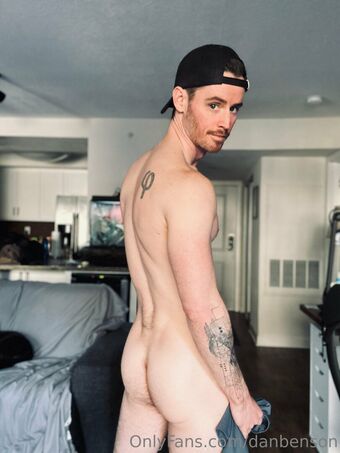 danbenson Голи Изтичания OnlyFans Снимки 47