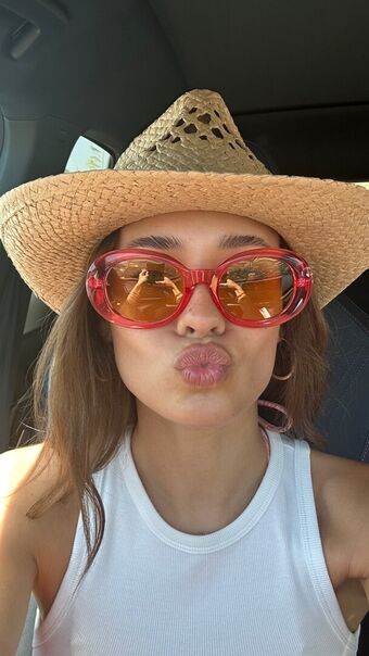 Daniela Melchior Голи Изтичания OnlyFans Снимки 381