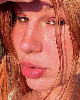 dehlani Голи Изтичания OnlyFans Снимки 20