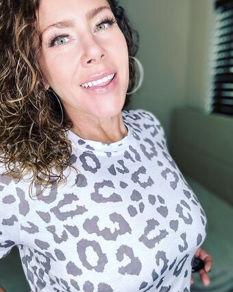 Delovely Curves Голи Изтичания OnlyFans Снимки 20