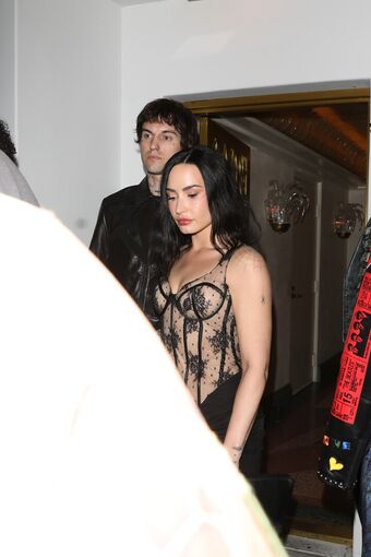 Demi Lovato Голи Изтичания OnlyFans Снимки 748