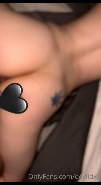 devildxll Голи Изтичания OnlyFans Снимки 2