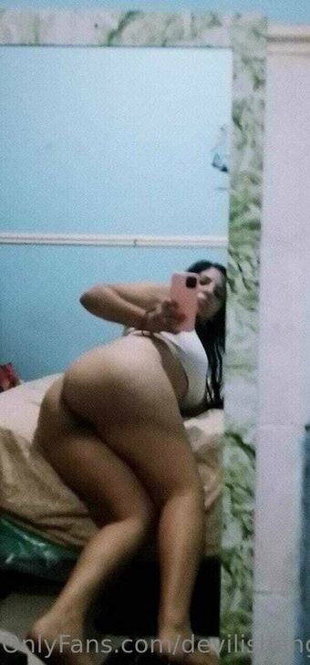 devilishangela Голи Изтичания OnlyFans Снимки 19