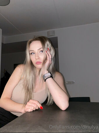 dinulya Голи Изтичания OnlyFans Снимки 28