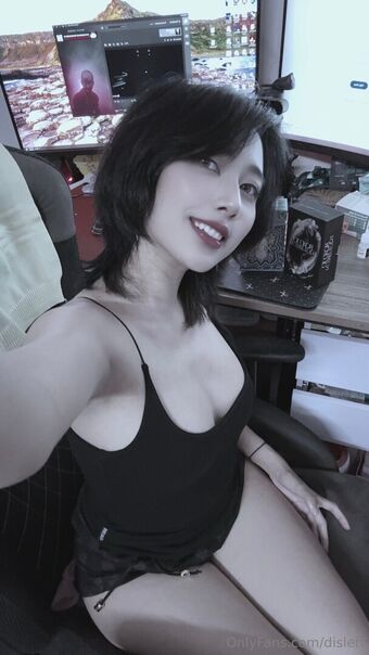 Disleft Голи Изтичания OnlyFans Снимки 28