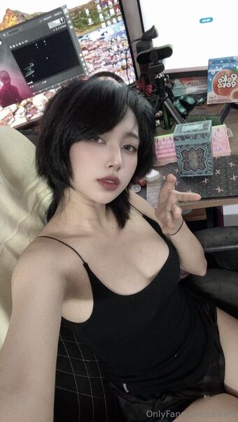 Disleft Голи Изтичания OnlyFans Снимки 37