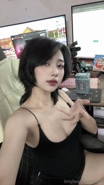 Disleft Голи Изтичания OnlyFans Снимки 38