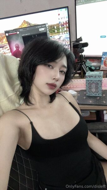 Disleft Голи Изтичания OnlyFans Снимки 39