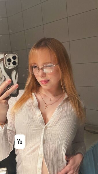 Divvity Голи Изтичания OnlyFans Снимки 9