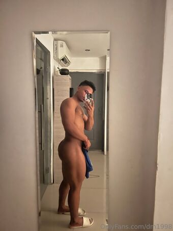 dm1998 Голи Изтичания OnlyFans Снимки 1
