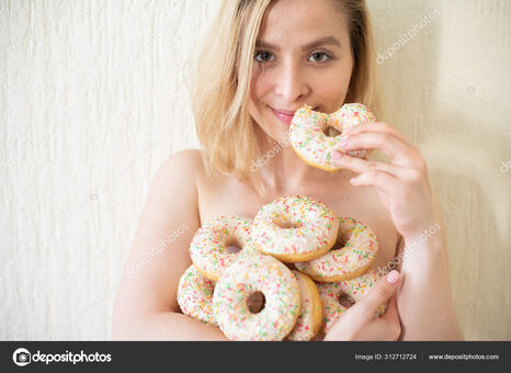 Donuts Голи Изтичания OnlyFans Снимки 2