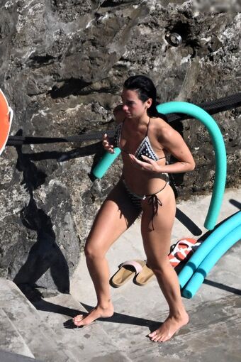 Dua-lipa
