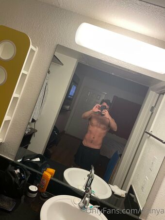dzinya Голи Изтичания OnlyFans Снимки 10