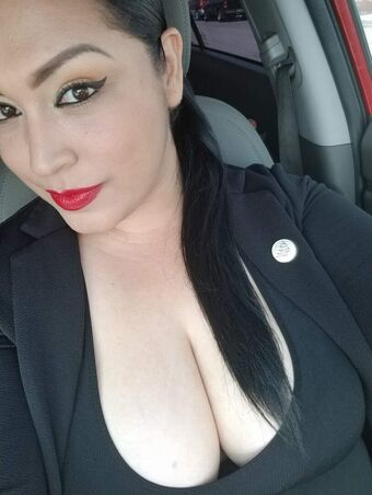 E. Casey Голи Изтичания OnlyFans Снимки 38