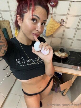edeneli Голи Изтичания OnlyFans Снимки 12