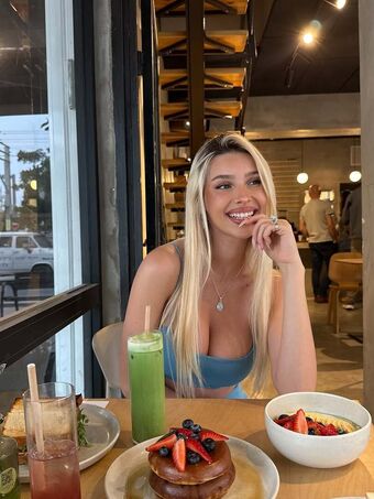 Ella Netzer Голи Изтичания OnlyFans Снимки 179