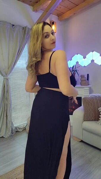 EllaxStar