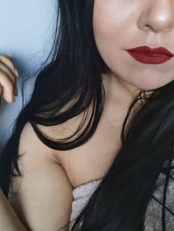 elleda Голи Изтичания OnlyFans Снимки 6