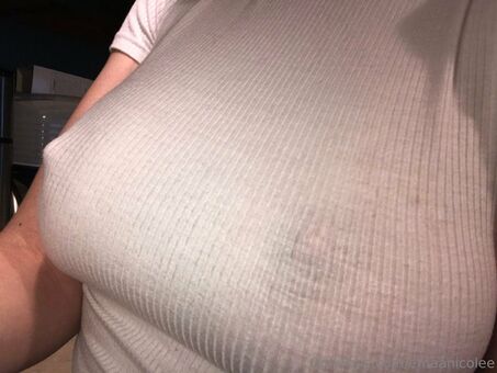 emanicolee Голи Изтичания OnlyFans Снимки 6