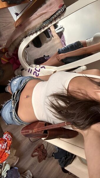 Emika Webster Голи Изтичания OnlyFans Снимки 39