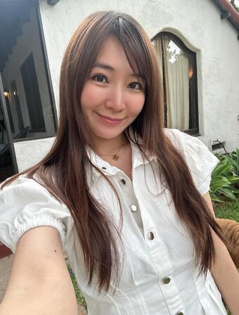 Emily Wang Голи Изтичания OnlyFans Снимки 45