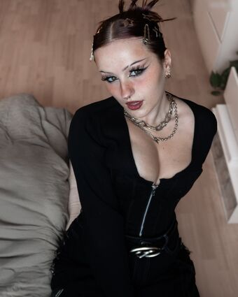 Emmo Голи Изтичания OnlyFans Снимки 13
