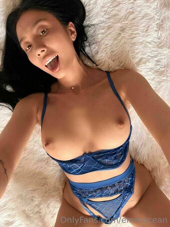 emmocean Голи Изтичания OnlyFans Снимки 39